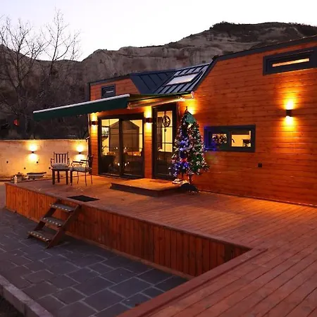 Cappatinyhouse *